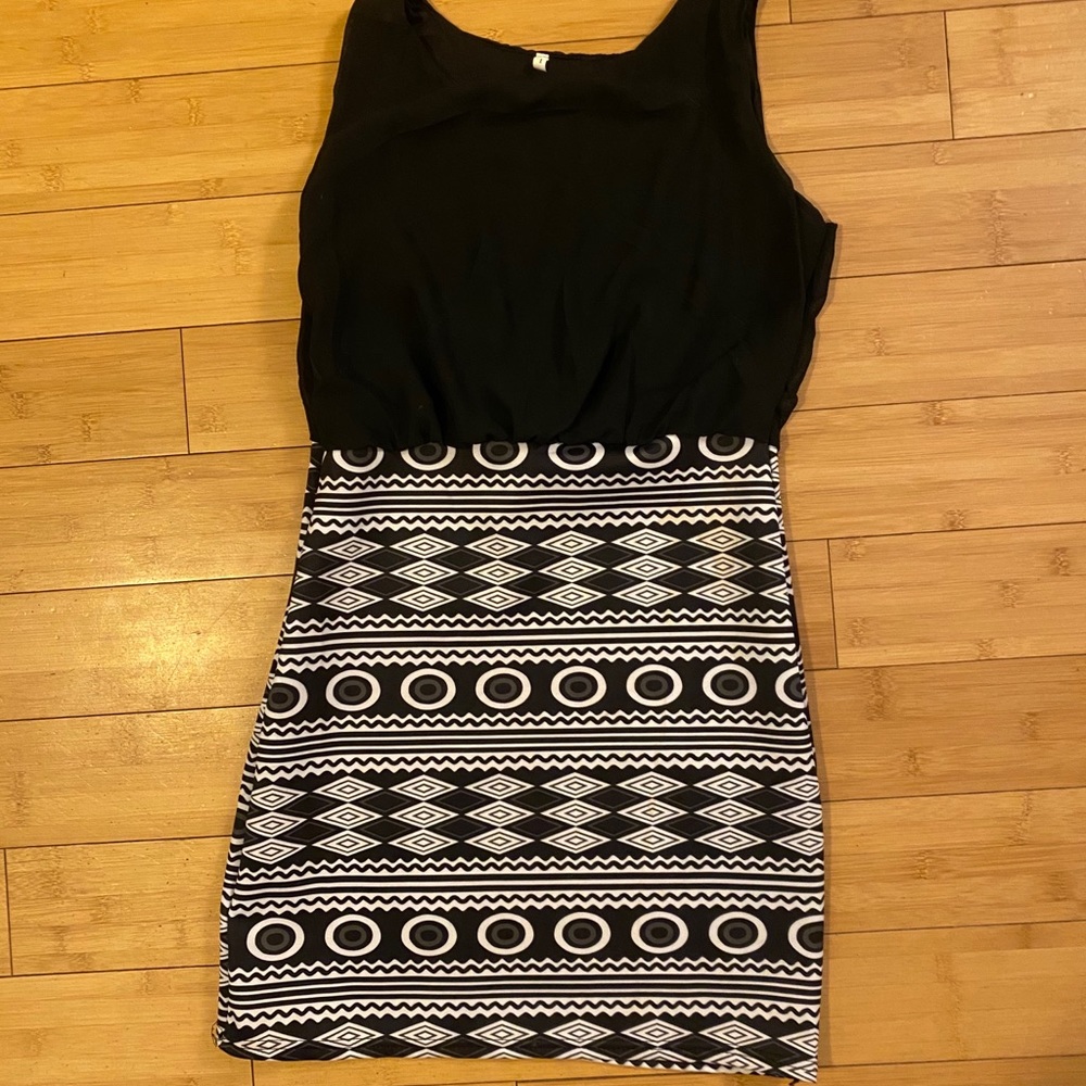 Black & White Patterned Bodycon Dress